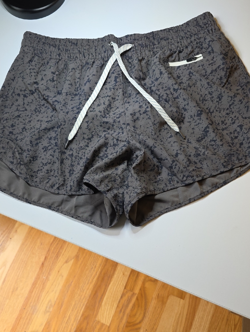 Vuori Speckled Gray Athletic Shorts with White Drawstring